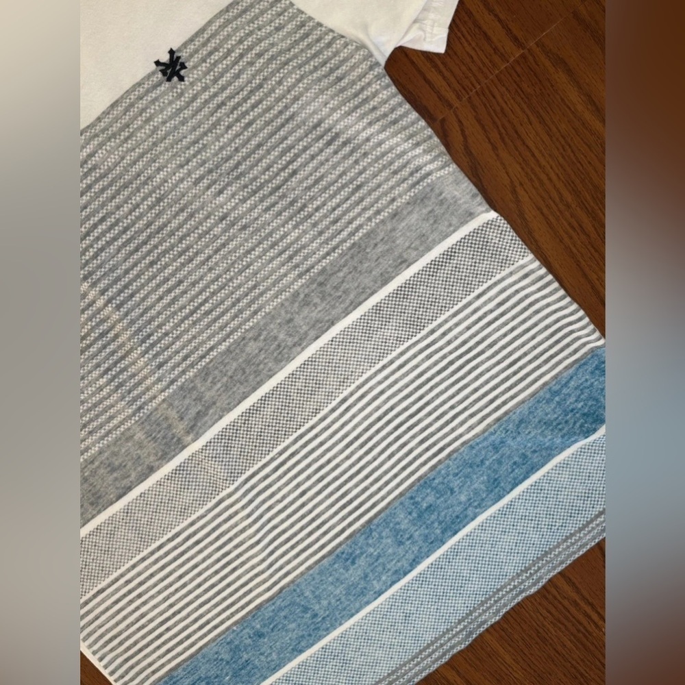 Zoo York V Neck T Shirt Size L White Gray Blue Gradual Stripe Skate Style Logo - Picture 7 of 12